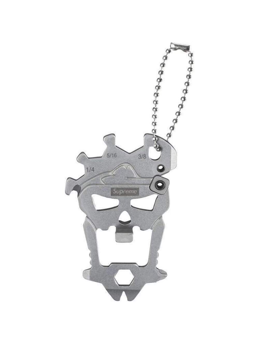 Supreme SOG MacV Tool Silver